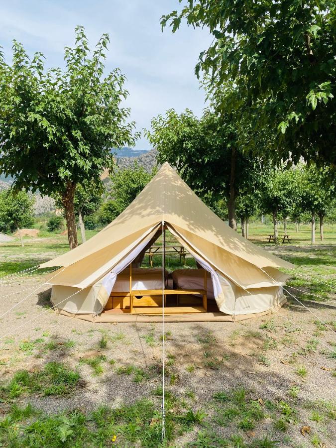 Camping Oliana Zewnętrze zdjęcie
