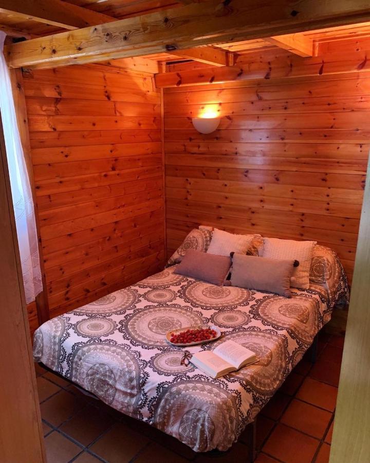 Camping Oliana Zewnętrze zdjęcie